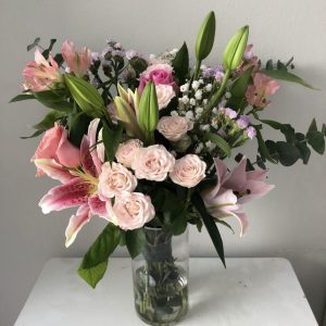 Lily rose vase